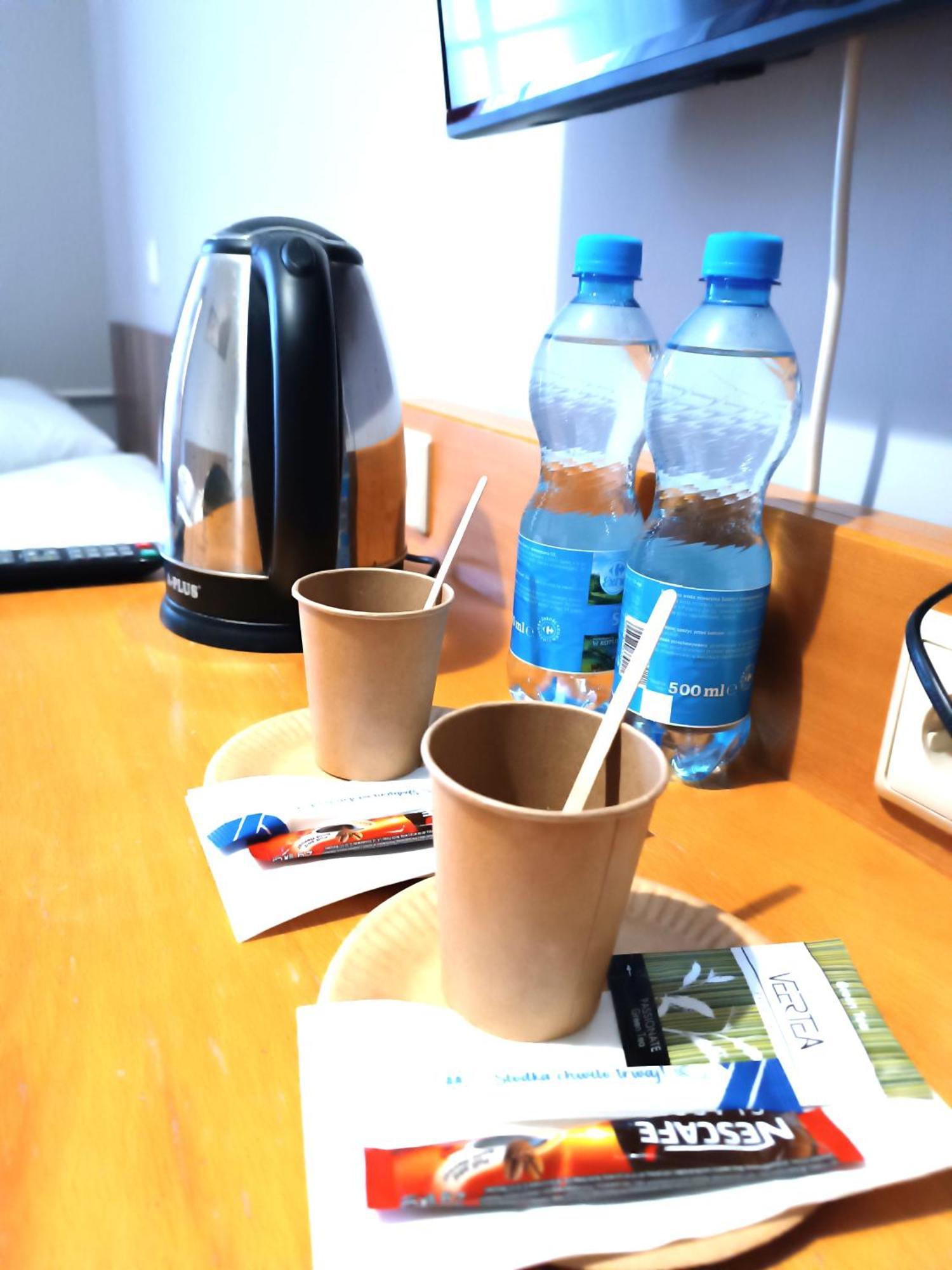Hostel Krosnienska 12 Zielona Gora  Ngoại thất bức ảnh