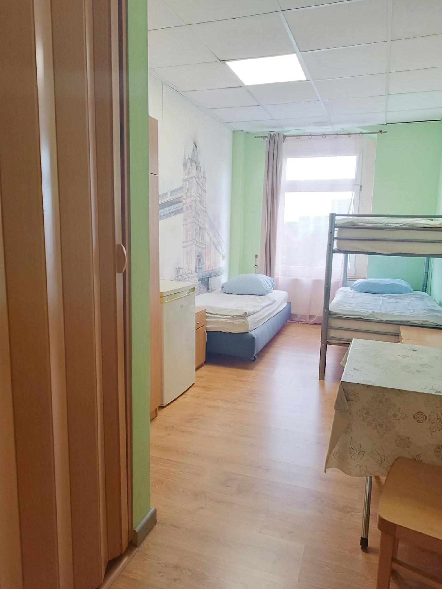 Hostel Krosnienska 12 Zielona Gora  Ngoại thất bức ảnh