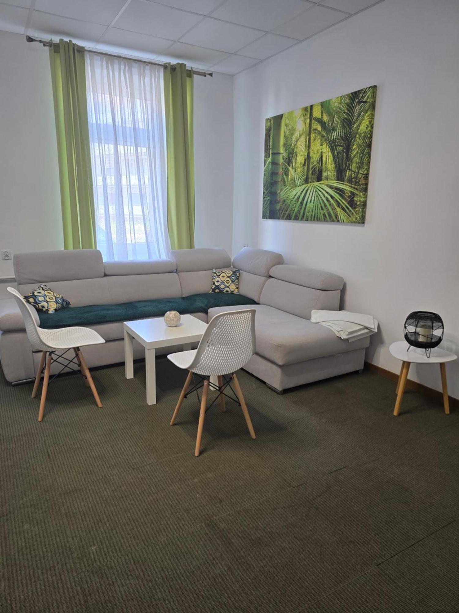 Hostel Krosnienska 12 Zielona Gora  Ngoại thất bức ảnh