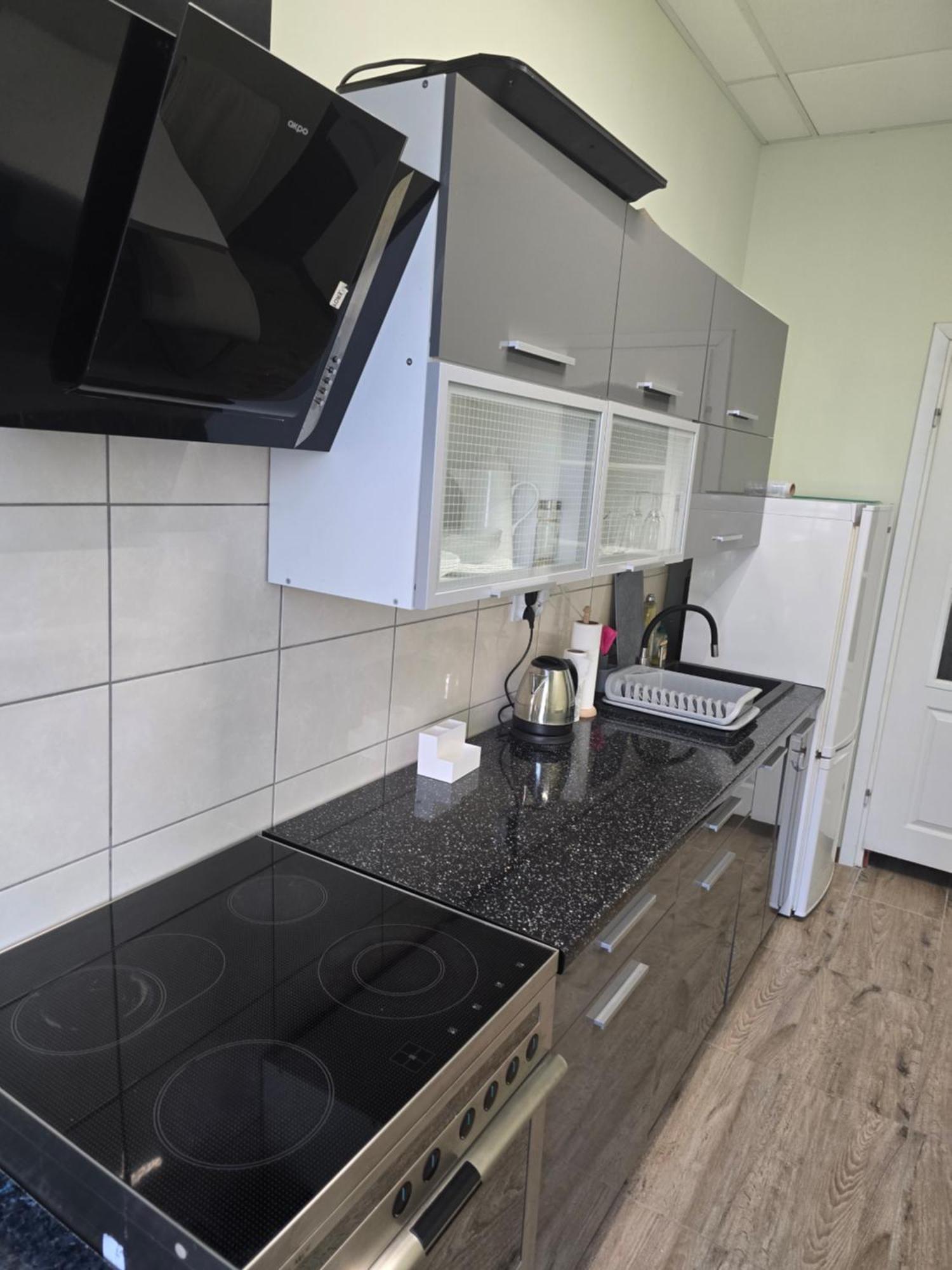 Hostel Krosnienska 12 Zielona Gora  Ngoại thất bức ảnh